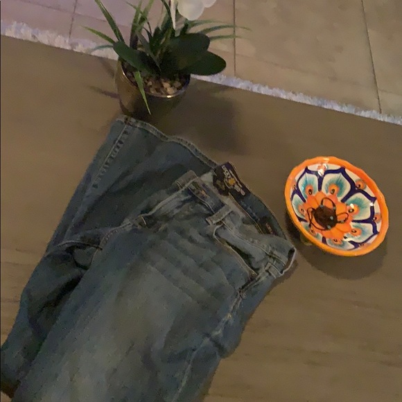 Lucky Brand Jeans - Picture 2 of 2